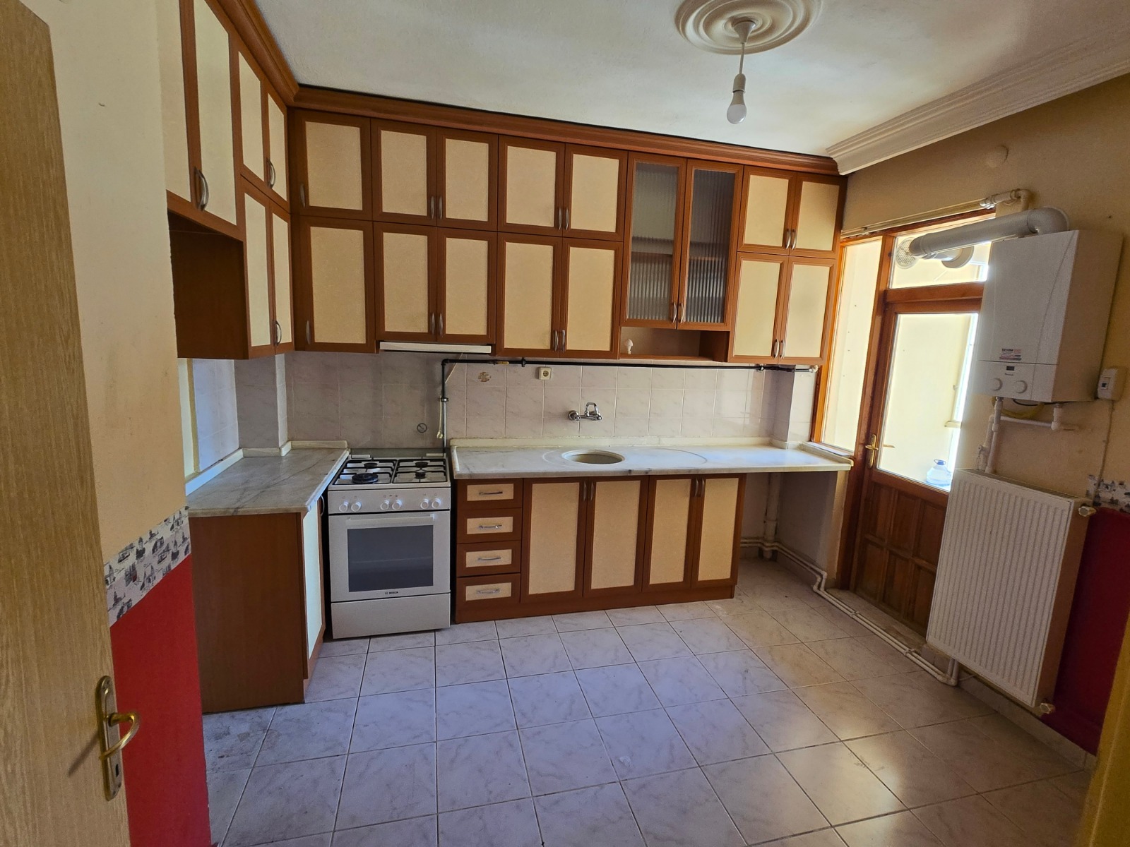 MABEL'DEN BOSNAHERSEK MAH ESKON SİTESİNDE 2+1 SATILIK DAİRE